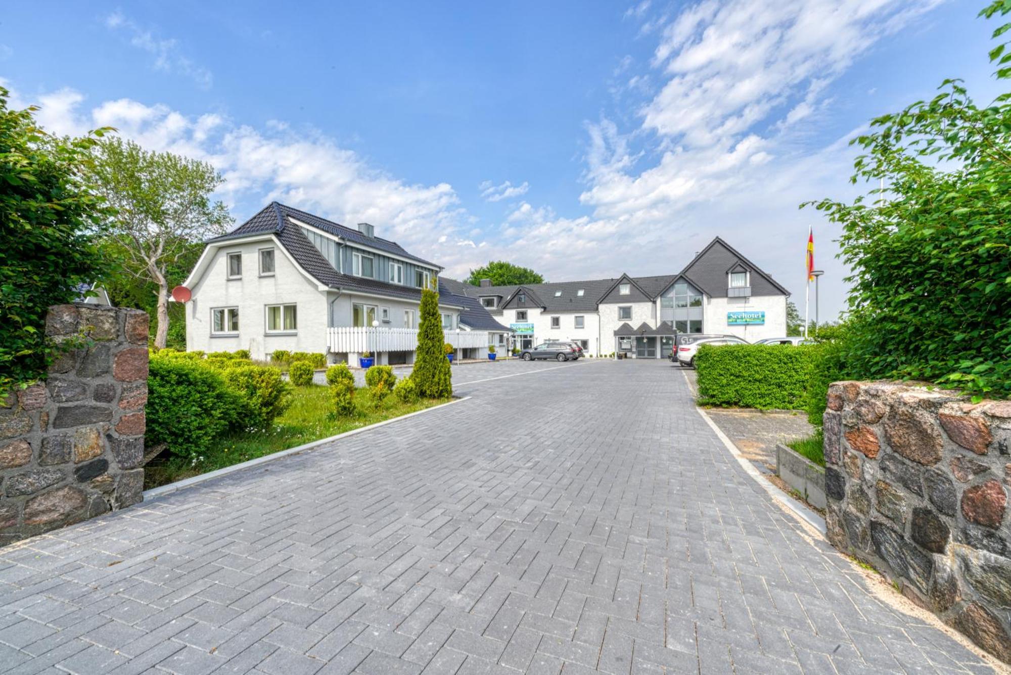 Hotel Seeblick Forsterhaus Owschlag Bagian luar foto